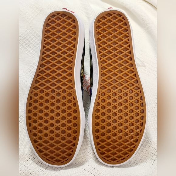 Vans - Picture 6 of 6